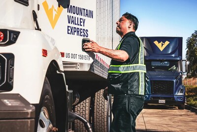 Utilizing the Carrier Logistics Inc. FACTS freight management solution, Mountain Valley Express is reducing clerical errors, achieving faster results and reducing cycle times. Integrations enabled by CLI for the carrier include document imaging and driver communications systems, and a custom solution for the company’s accounting platform.