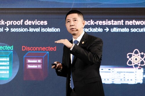 Leon Wang, President of Huawei's Data Communication Product Line, delivering a speech (PRNewsfoto/Huawei)