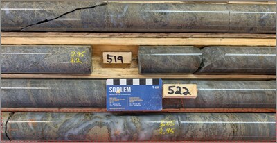 Figure 4. Detour-Selbaie showing: example of semi-massive sphalerite (honey-coloured/beige) and pyrite mineralization between 515.1 m and 538.5 m in hole 1338-25-087. Sample C1853487 (red box) returned 21.20% Zn, 0.82% Pb, 0.14% Cu and 165.0 g/t Ag over 0.6 m. (CNW Group/Soquem inc.)