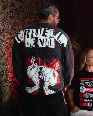 Spirit Jersey® and Disney Celebrate the Holidays with an Exclusive Family Collection