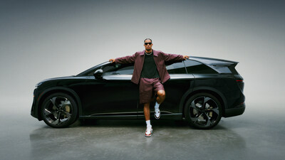 Josh Hart of the New York Knicks poses alongside the Lucid Gravity SUV as part of the company's latest marketing campaign celebrating those who refuse to settle for the status quo.
Photo by Jason McDonald