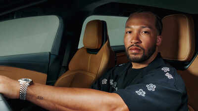Jalen Brunson of the New York Knicks sits inside the Lucid Gravity SUV as part of the company's latest marketing campaign celebrating those who refuse to settle for the status quo.
Photo by Jason McDonald