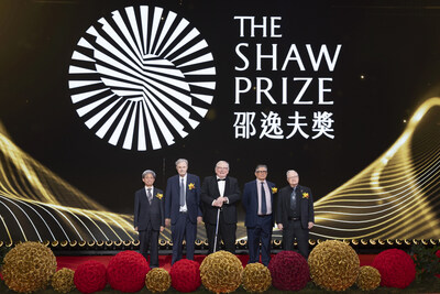 (From left to right) Professor Kenji Fukaya, Professor Wolfgang Baumeister, Professor Reinhard Genzel, Professor George Efstathiou and Professor John Richard Bond at the Shaw Prize Award Presentation Ceremony 2025. (PRNewsfoto/Shaw Prize)