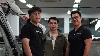 Augmentus Founders. From left to right - Chong Voon Foo, Leong Yong Shin, Daryl Lim. Augmentus Founders. From left to right - Chong Voon Foo, Leong Yong Shin, Daryl Lim.