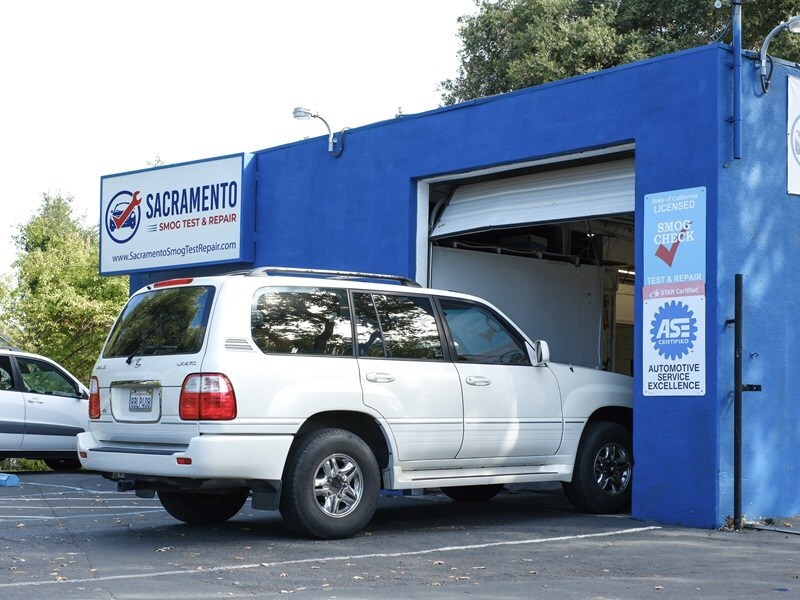 Sacramento Smog Test & Repair Expands Services--Now Offering Oil Changes