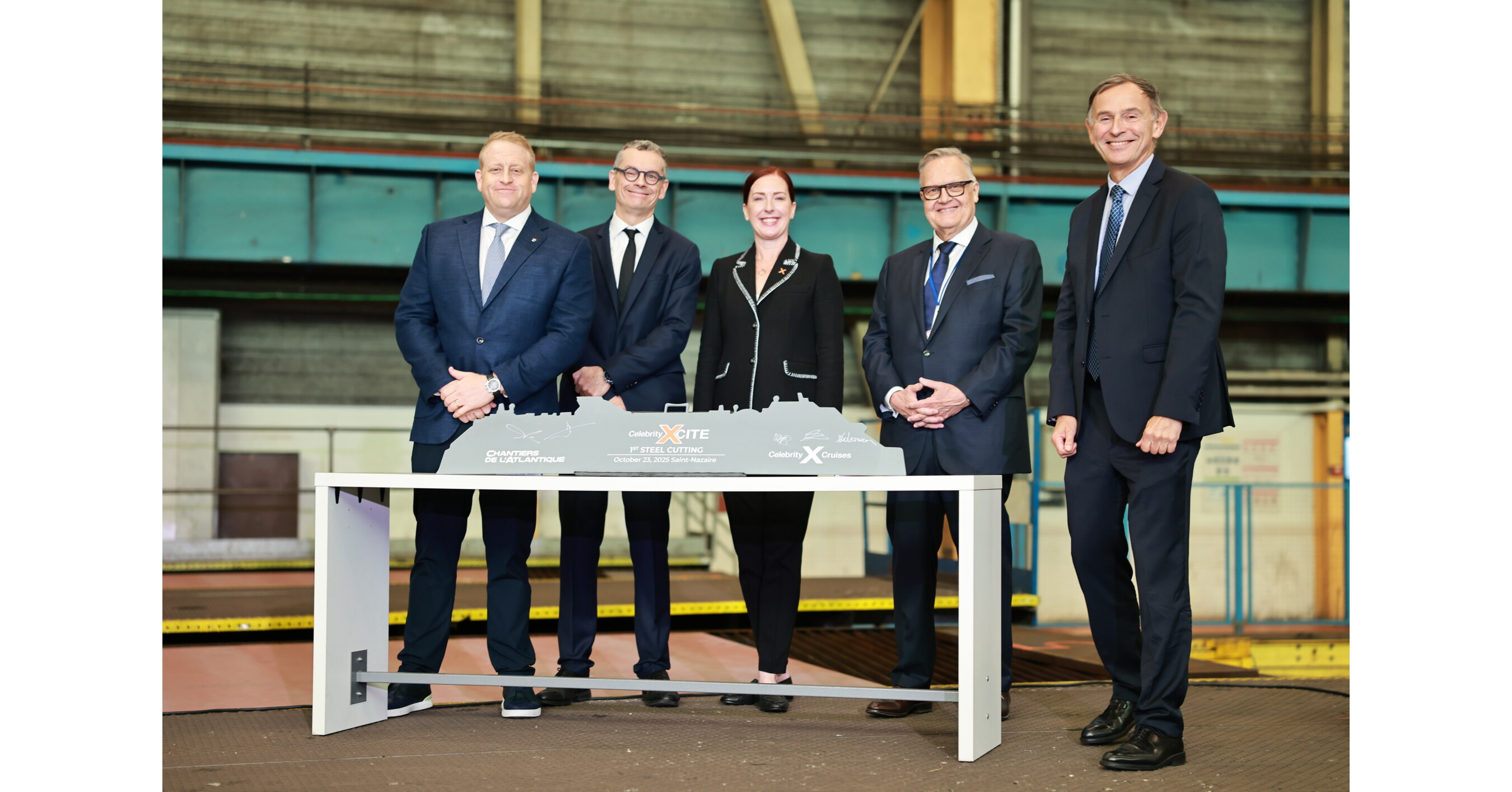 CELEBRITY CRUISES RECIBE A CELEBRITY XCEL Y PRESENTA A CELEBRITY XCITE