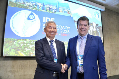 Dr. Yun Zhanyou re-elected to the IDF Board (PRNewsfoto/Yili Group)