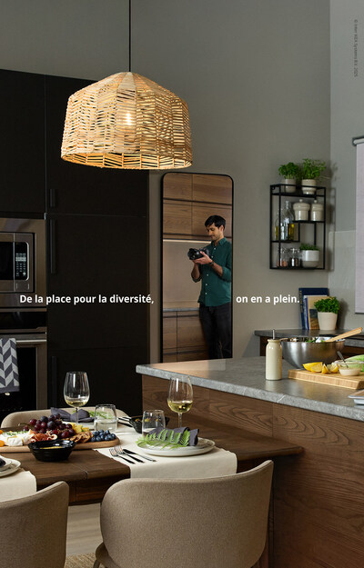La campagne Place à la diversité  de IKEA Canada, mettant en vedette Rohan Dayal, photographe commercial (Groupe CNW/IKEA Canada Limited Partnership)