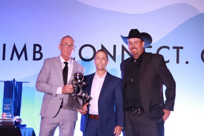 Josh Sehon of Humboldt Moving, accompanied by Casey Asche of subsidiary, Locatelli Moving, accept the 2025 North American Van Lines Agent of the Year award from Kevin Murphy. Josh Sehon of Humboldt Moving, accompanied by Casey Asche of subsidiary, Locatelli Moving, accept the 2025 North American Van Lines Agent of the Year award from Kevin Murphy.