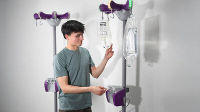 Auburn University students and faculty worked with a global manufacturer of medical equipment to create a new device that eliminates the rush to constantly change IV bags.