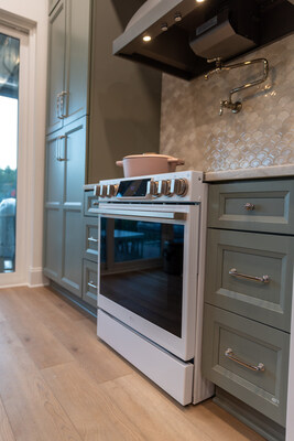 As part of this collaboration, LG will power The Perch with its latest line of premium appliances designed to enhance everyday living through smart functionality and timeless design.