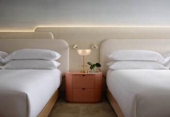 Kimpton Miralina Resort & Villas in Paradise Valley, Scottsdale