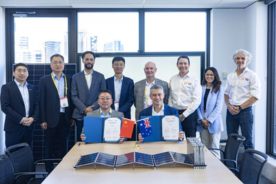 JA Solar and 5B Sign Strategic Module Supply Agreement for 100MW+ Project in Western Australia (PRNewsfoto/JA Solar Technology Co., Ltd.) JA Solar and 5B Sign Strategic Module Supply Agreement for 100MW+ Project in Western Australia (PRNewsfoto/JA Solar Technology Co., Ltd.)