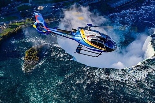 Niagara Helicopters celebrates fleet modernization milestone with four Airbus H130s (CNW Group/Airbus)