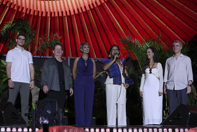  Concita Sompré, Indigenous leader of the Gavião Kyikatejê people and representative of the Federação dos Povos Indígenas do Pará (FEPIPA) welcomes the progress of the initiative at Global Citizen Festival: Amazônia. Pictured from left to right: Thibault Sorret (Equitable Earth); Gerald Prolman (Everland); Nicia Coutinho (Forest Trends); Concita Sompré (FEPIPA); Fernanda Ribeiro (Panthera); Ricardo Guimarães (BNP Paribas)