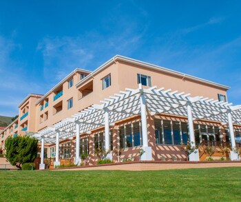 San Luis Bay Inn, a Hilton Vacation Club