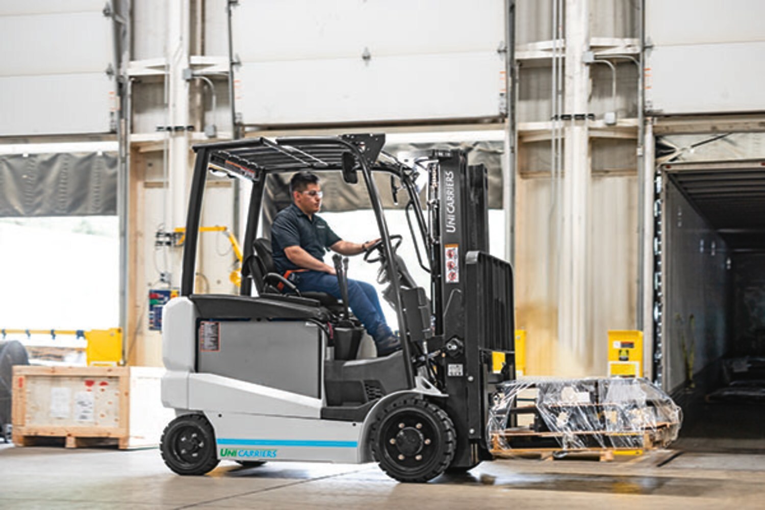 UniCarriers® Forklifts BXCQ Electric Forklift
