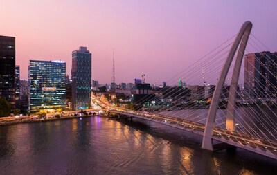 Le Méridien Saigon is ideally located with stunning views of the Ba Son Bridge and the Saigon River.