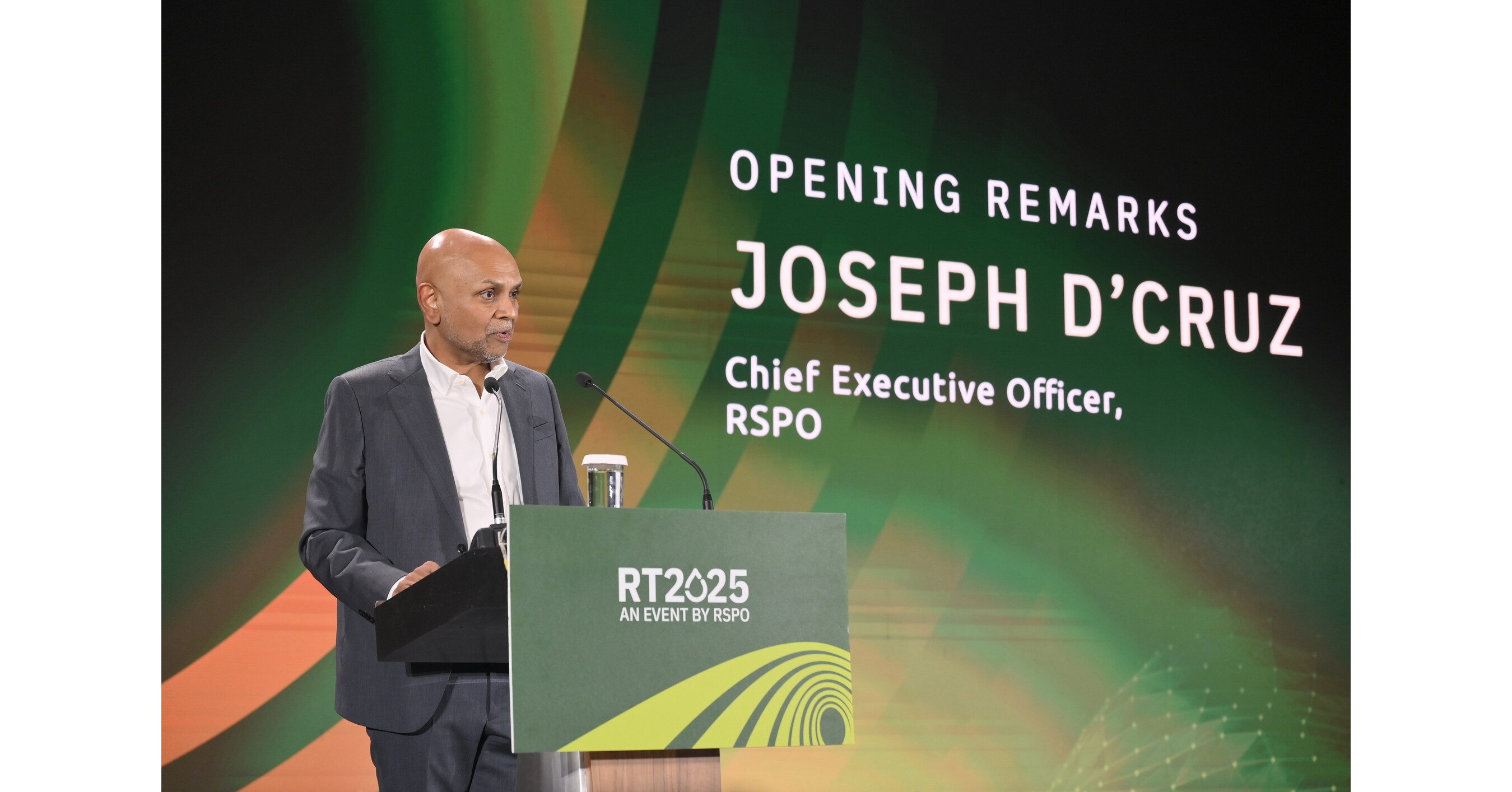 RSPO drängt auf eine breitere Einbeziehung der Kleinbauern und eine verstärkte Einführung von Technologien