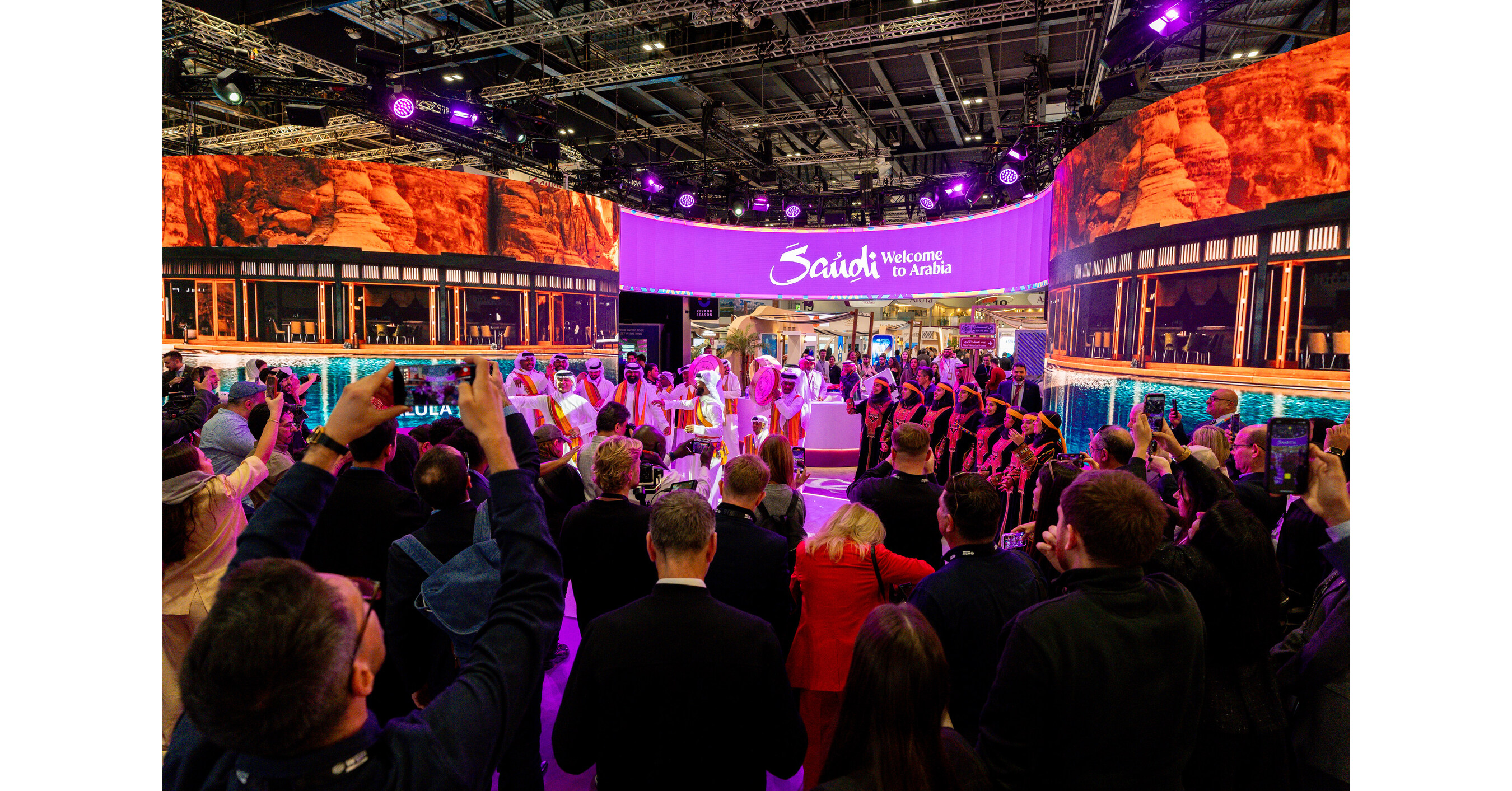 LA RUSSIE OCCUPE LE DEVANT DE LA SC&Egrave;NE AU WTM : PR&Eacute;SENTER SON CALENDRIER IRR&Eacute;EL ET SES DESTINATIONS EMBL&Eacute;MATIQUES AUX PROFESSIONNELS DU TOURISME DU MONDE ENTIER