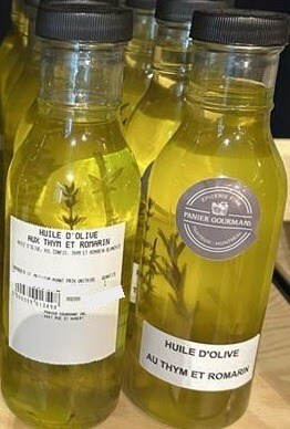 Huile d'olive au thym et romarin (Groupe CNW/Ministère de l'Agriculture, des Pêcheries et de l'Alimentation) Huile d'olive au thym et romarin (Groupe CNW/Ministère de l'Agriculture, des Pêcheries et de l'Alimentation)