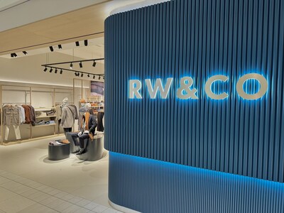 Pictured: RW&CO’s new flagship storefront at Promenades Saint-Bruno. The store features refined neutrals and deeper hues for a sleek, modern retail experience, designed to inspire and elevate the customer journey. (CNW Group/Reitmans (Canada) Ltd) Pictured: RW&CO’s new flagship storefront at Promenades Saint-Bruno. The store features refined neutrals and deeper hues for a sleek, modern retail experience, designed to inspire and elevate the customer journey. (CNW Group/Reitmans (Canada) Ltd)