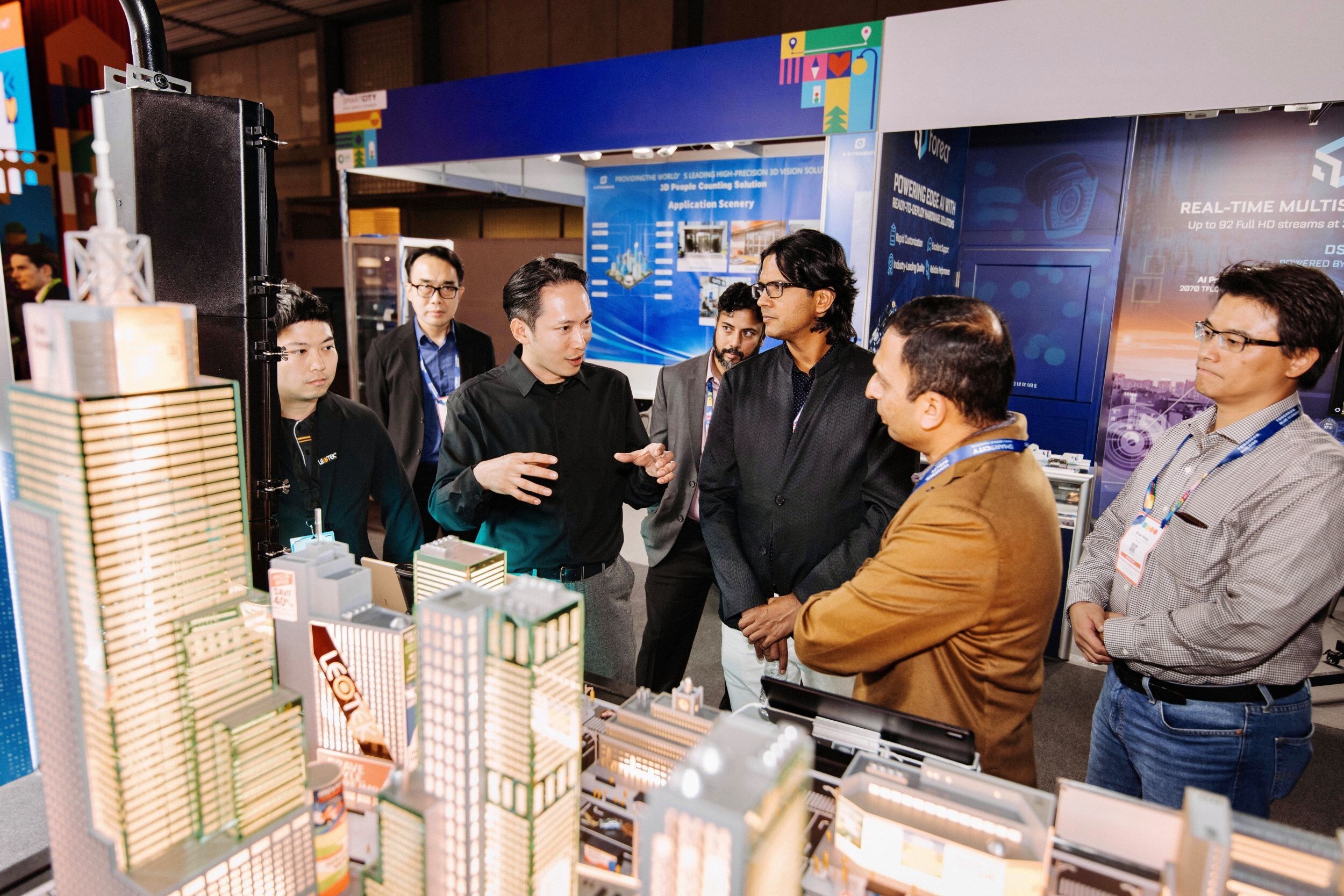 LEOTEK Showcases at Smart City Expo World Congress in Barcelona, Driving Cities Toward the Vision of Zero