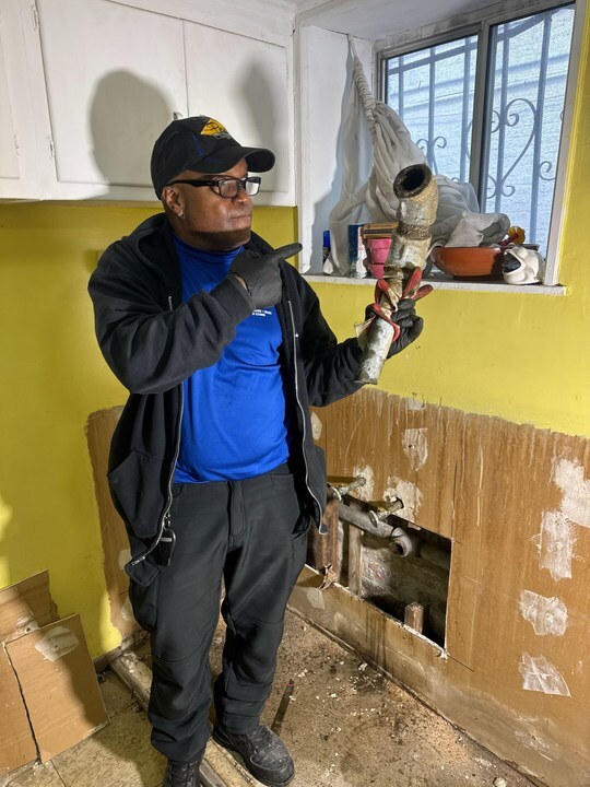 Unable to view the image, Please provide a valid URL.