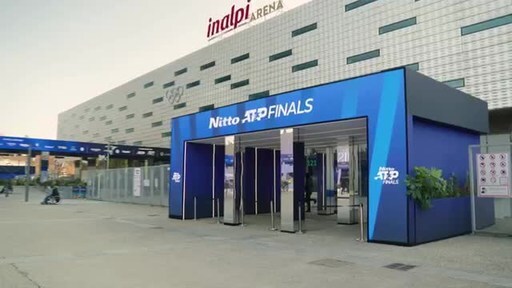 Purina PRO PLAN® organise un échauffement qui a du chien pour les ramasseurs de balles lors des Nitto ATP Finals à Turin