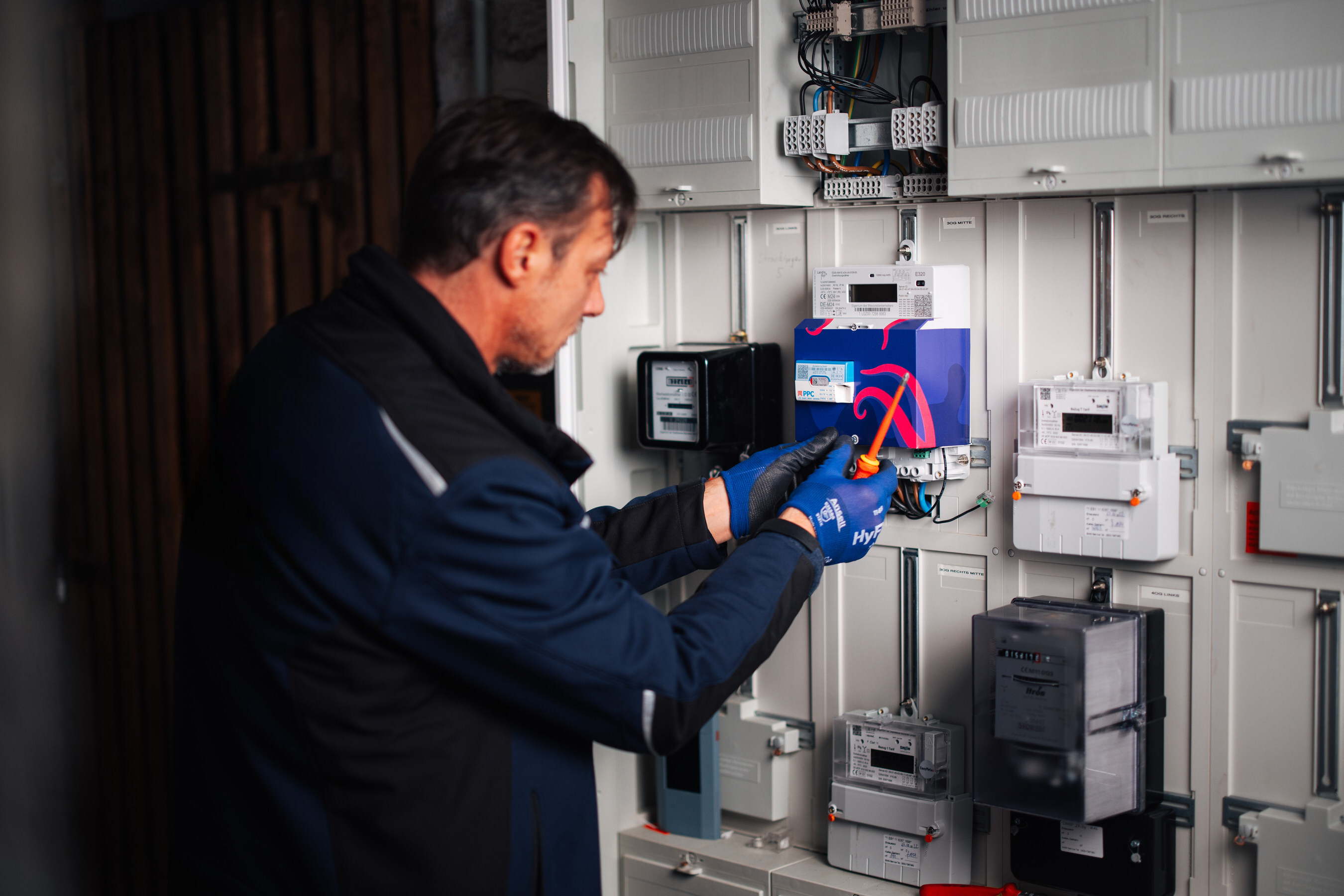 Unable to view the image, Please provide a valid URL.