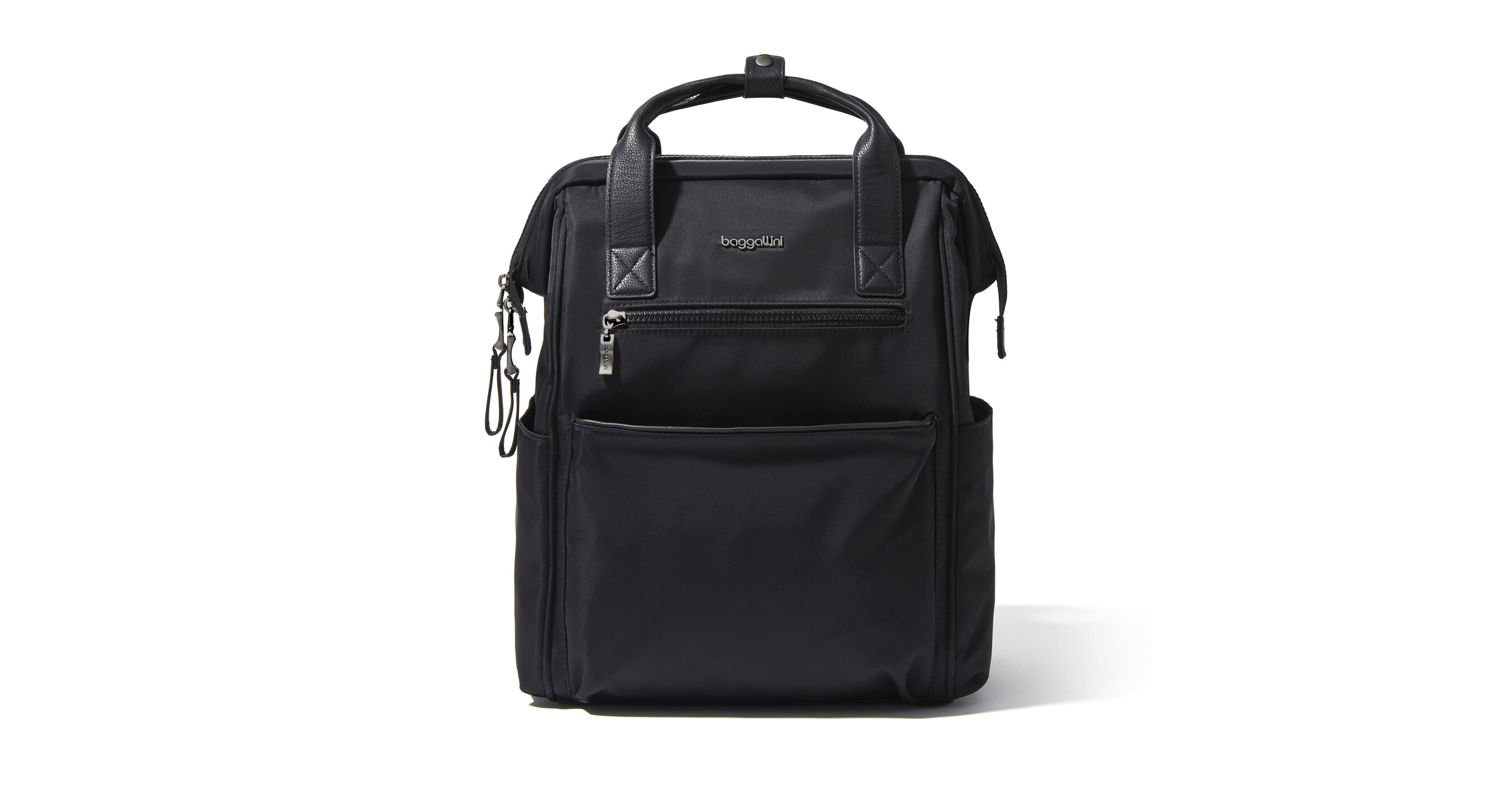 Baggallini Receives Accessories Council x Circana Growth Driver Award for Soho Backpack