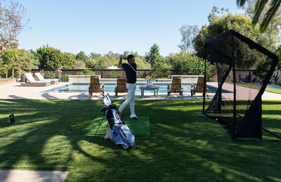 The KIT Holiday Bundle gives golfers everything they need in one box to practice like a pro indoors or outdoors.