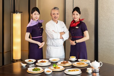 Executive Chinese Chef of Yue – Jacky Chung Chi Keung (centre)
