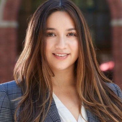 L'ATTITUDE Ventures' Senior Associate Cecilia Sanchez joins Negocios Now's inaugural Latinos 40 Under 40™ list in Los Angeles. Based in Los Angeles, Sanchez is a key member of L’ATTITUDE’s investment team and leads the firm’s portfolio management efforts.