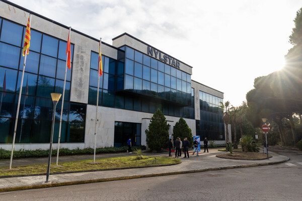 Unable to view the image, Please provide a valid URL.