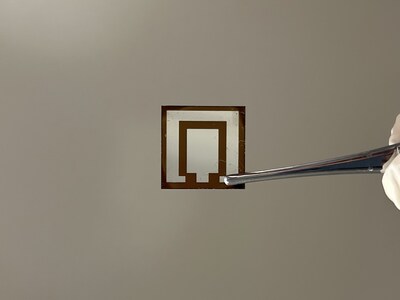 The photo of a 1 cm2 inverted PSC made in this project.