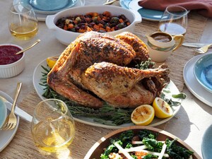 Natural Grocers® Serves Up Thanksgiving Hot Deals, Good Food and Gratitude