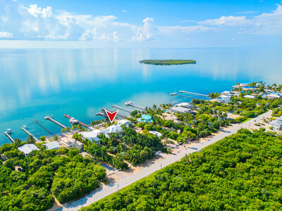 As one of only a few dozen homes located on Summerland Keys’ exclusive Ocean Drive, the property offers eastern/southeastern exposure, with immediate access to deepwater boating. The home of former Disney CEO Bob Chapek is just 4-5 lots south of the property. FloridaKeysLuxuryAuction.com.