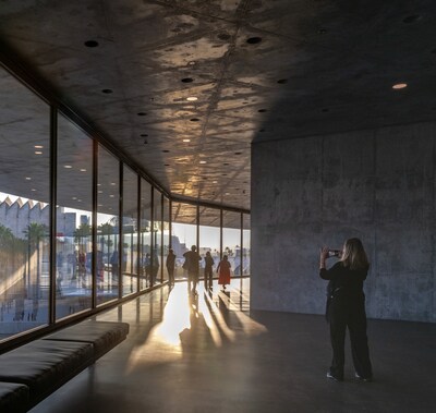 Interior view of the David Geffen Galleries at LACMA, photo © Museum Associates/LACMA Interior view of the David Geffen Galleries at LACMA, photo © Museum Associates/LACMA