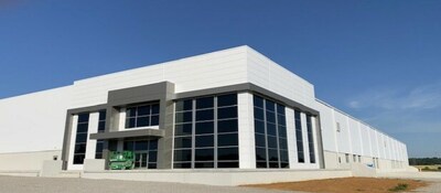 Brennan Investment Group’s 100,800-SF build-to-suit food processing facility in Hopkinsville, Kentucky, developed for Kitchen Food Company. Brennan Investment Group’s 100,800-SF build-to-suit food processing facility in Hopkinsville, Kentucky, developed for Kitchen Food Company.