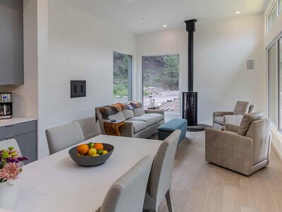 Dvele and Green Builder Media took a conservation-first approach to energy consumption to withstand heat waves and frigid temperatures. Transcend homes are designed to be 87% more energy efficient than the typical new home. The addition of solar power and storage results in a self-powered home that can withstand power outages and brownouts.