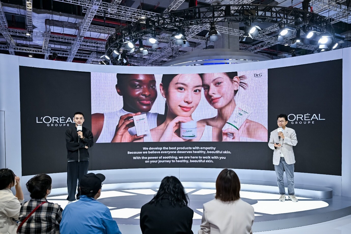 Unable to view the image, Please provide a valid URL.