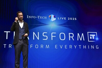 Tom Zehren, CEO of Info-Tech Research Group, takes the stage at Info-Tech LIVE 2025 in Las Vegas to deliver his keynote, inspiring attendees to “Transform IT, Transform Everything.” (CNW Group/Info-Tech Research Group)
