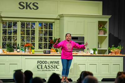 The main culinary stages of the FOOD & WINE Classic in Charleston featured SKS’ award-winning 36-inch flex induction cooktops and wall ovens, where top talent and culinary personalities created a variety of epicurean delights. The three-day celebration of food, wine and culture, featured more than 50 celebrity chef demonstrations, wine seminars and panels that spotlighted the area’s rich culinary heritage.