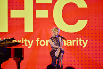 Dan Arnold for Hilarity for Charity_Hayley Williams Dan Arnold for Hilarity for Charity_Hayley Williams