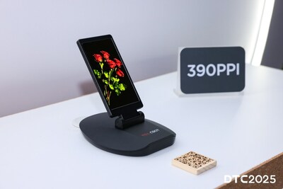 World’s First Real Stripe RGB OLED MB Display (5.65”)