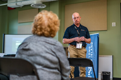 Robert Vessichelli, lead investigator with PSEG Long Island Corporate Security, educates seniors in Huntington about common utility scams in February 2025. Robert Vessichelli, lead investigator with PSEG Long Island Corporate Security, educates seniors in Huntington about common utility scams in February 2025.