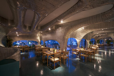 SMITH'S KITCHEN &amp; BAR ASAL VIETNAM RAIH TIGA GELAR BERGENGSI DI LUXURY RESTAURANT AWARDS 2025 UNTUK KATEGORI ASIA
