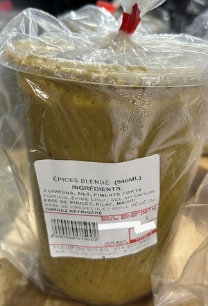 Avis de ne pas consommer de mélange d'épices hachées dans l'huile préparé et vendu par l'entreprise Fleur du soleil