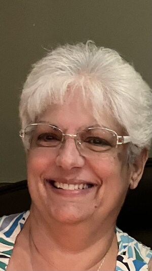 The Inner Circle acknowledges, Laura Mannella, RN as a Pinnacle Lifetime Member